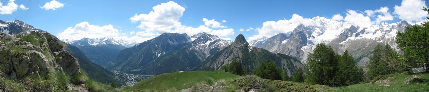 IMG_0406 _410 Bertone - Groep Ruitor - Courmayeur - Mont de la Seigne - Mont Chetif - Arête de Peuterey - Mont Blanc - Helbronner.jpg